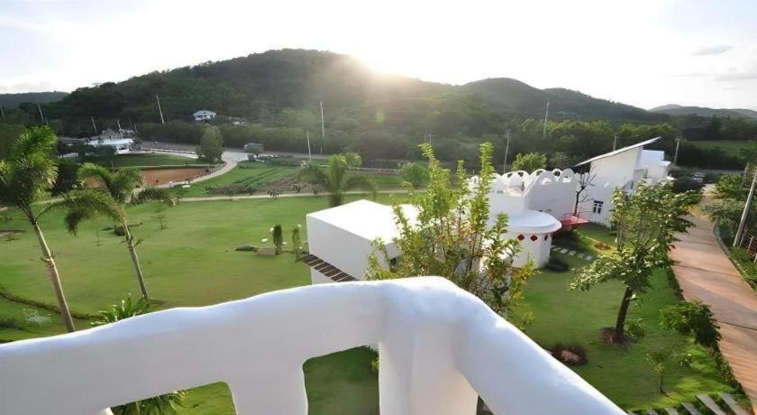 더 부다 리조트 무아클렉 무악렉 외부 사진